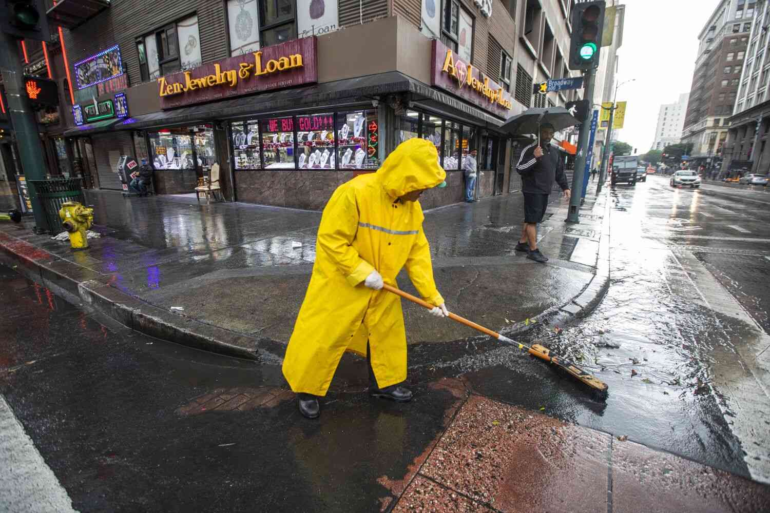 Superstorm: Heavy rain and strong winds expected in Southern California